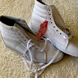 Van’s Skater Hi Tops NWT
